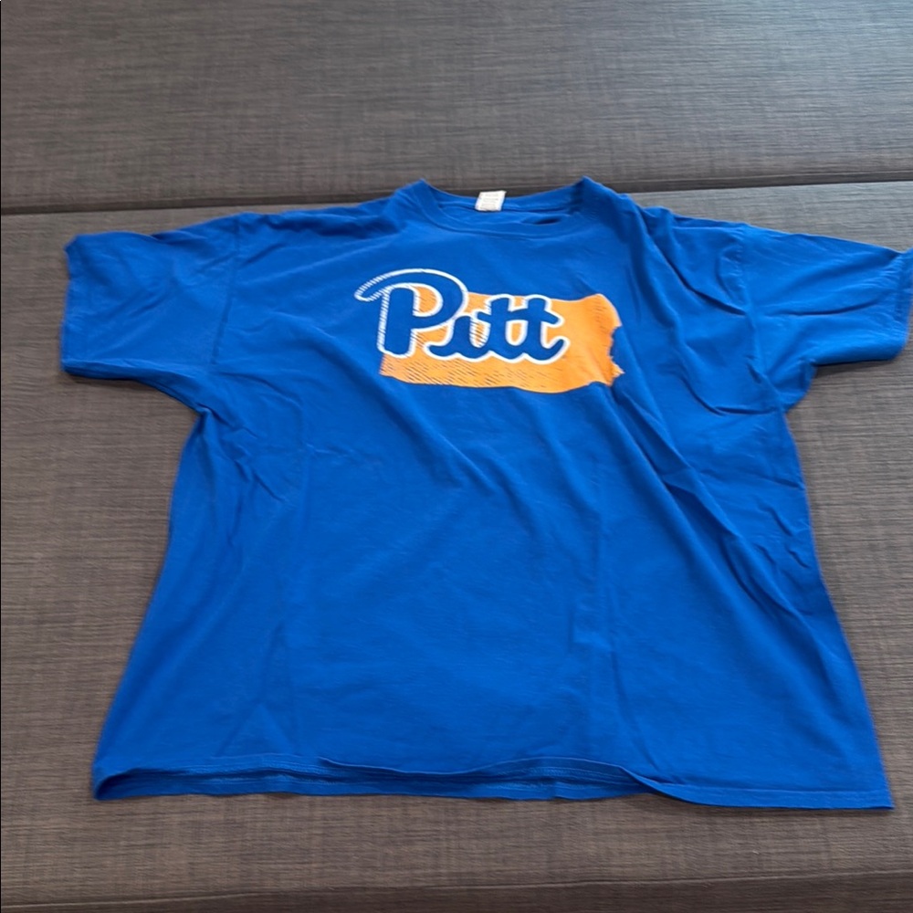 University Of Pittsburgh XXL T-Shirt